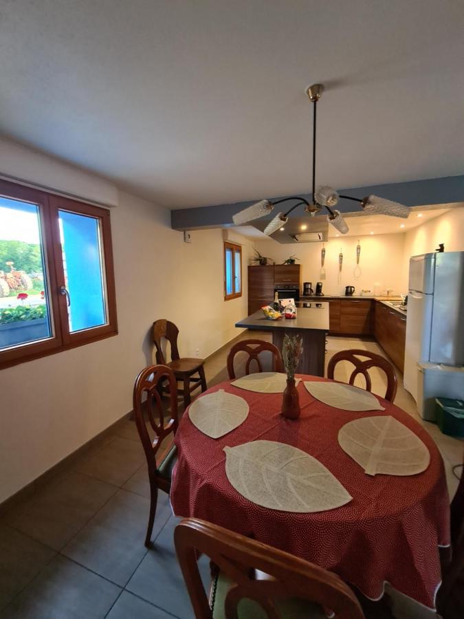 Agreable Appartement Avec Spa Proche De La Foret Brechaumont Exterior photo
